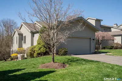 3 Shirecrest #3, Avon, CT 06001 - Photo 2