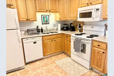 2 Putter Drive #102S, Wallingford, CT 06492 - Photo 8