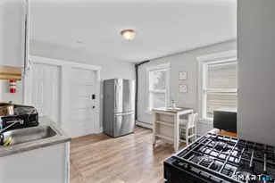 54-56 James St, Hartford, CT 06106 - Photo 16