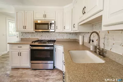 52 Wickett Street, New Hartford, CT 06057 - Photo 4