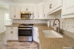 52 Wickett St, New Hartford, CT 06057 - Photo 4