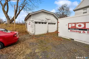 439 Prospect St, Torrington, CT 06790 - Photo 12