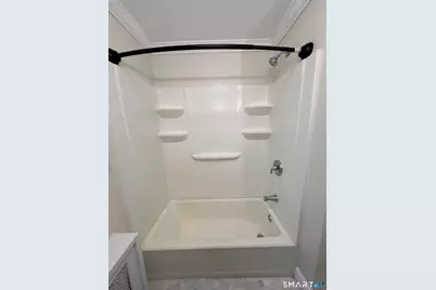 62 Lincoln Avenue #2nd Fl., Bridgeport, CT 06606 - Photo 12