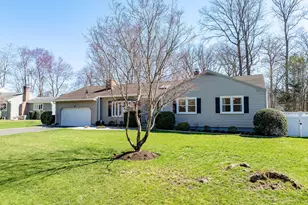 179 Berrian Rd, Stamford, CT 06905 - Photo 2