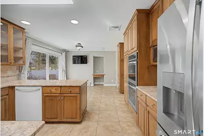 179 Berrian Road, Stamford, CT 06905 - Photo 10