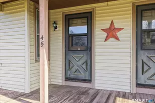 45 Dunham St, Norwich, CT 06360 - Photo 4