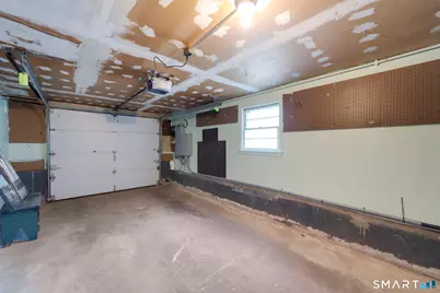 203 Brentwood Road, Newington, CT 06111 - Photo 32