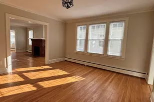 9 Bretton Rd, West Hartford, CT 06119 - Photo 2