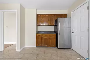 972 Capitol Ave, Bridgeport, CT 06606 - Photo 10