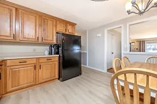 252 Middletown Ave, Wethersfield, CT 06109 - Photo 8