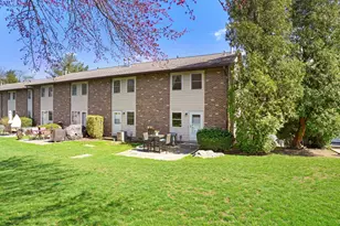 368 Knapps Hwy, Fairfield, CT 06824 - Photo 20