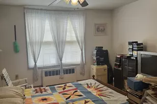 31 Nob Hill Cir, Bridgeport, CT 06610 - Photo 6