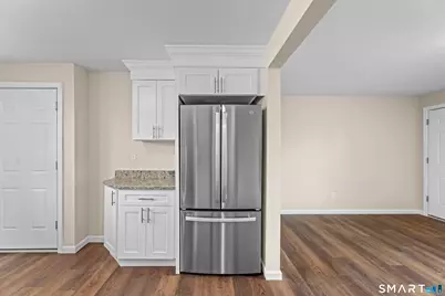 194 South End Road, New Haven, CT 06515 - Photo 6