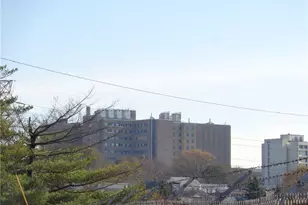 75 Judson Pl, Bridgeport, CT 06610 - Photo 4