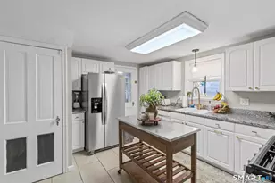 53 Richard St, West Hartford, CT 06119 - Photo 14