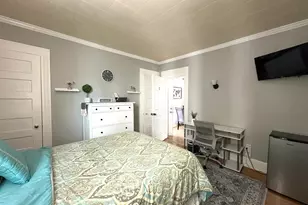 70 Elmwood Ave, Waterbury, CT 06710 - Photo 1