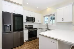 2 Beacon Square, Fairfield, CT 06825 - Photo 16