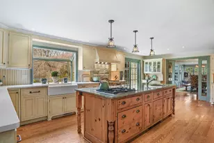 1218 Smith Ridge Rd, New Canaan, CT 06840 - Photo 10