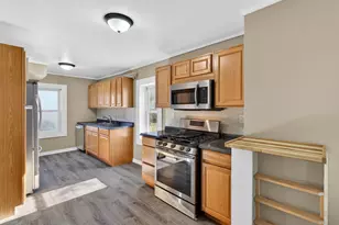 97 Woodland St, Meriden, CT 06451 - Photo 2