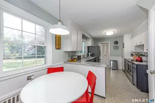 95 Carmalt Rd, Hamden, CT 06517 - Photo 8