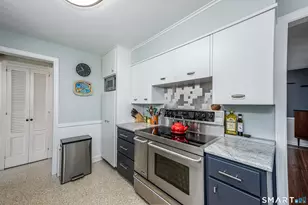 95 Carmalt Rd, Hamden, CT 06517 - Photo 6