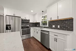 404 Newfield St, Middletown, CT 06457 - Photo 6