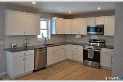 3 Bostwick Place, New Milford, CT 06776 - Photo 4