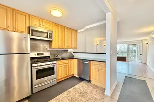 91 Strawberry Hill Ave, Stamford, CT 06902 - Photo 2