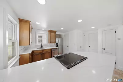 28 Silvermine Avenue, Norwalk, CT 06850 - Photo 8