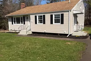 39 Hemlock Rd, Branford, CT 06405 - Photo 2