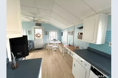 7 3rd Street #7, Madison, CT 06443 - Photo 8