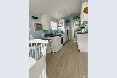 7 3rd Street #7, Madison, CT 06443 - Photo 14