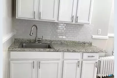 1599 Fairfield Avenue #f9, Bridgeport, CT 06605 - Photo 1