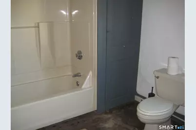 8 Vergason Avenue, Norwich, CT 06360 - Photo 16