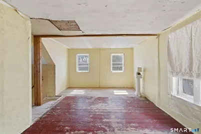 64 Fourth Avenue, West Haven, CT 06516 - Photo 12