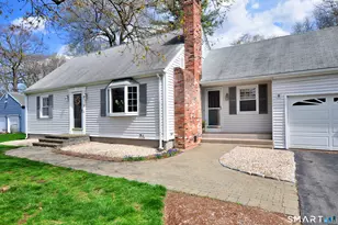 36 Pilgrim Dr, Windsor, CT 06095 - Photo 2