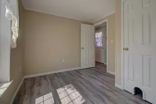 25 Pine St, East Windsor, CT 06088 - Photo 16