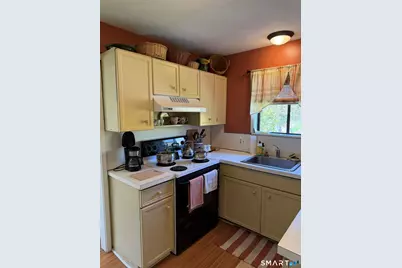 235 Heritage Village #B, Southbury, CT 06488 - Photo 6