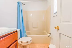 45 Daytona St, West Haven, CT 06516 - Photo 14