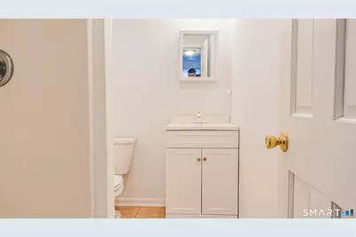 45 Daytona Street, West Haven, CT 06516 - Photo 18