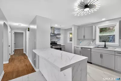 46 North Cliff Street, Ansonia, CT 06401 - Photo 8