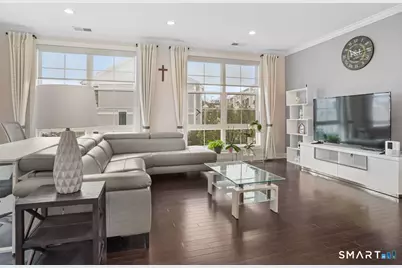 185 Brentwood Circle #185, Danbury, CT 06810 - Photo 10