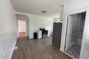 142 Liberty St, Southington, CT 06489 - Photo 2