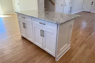 11 S Strong St, East Haven, CT 06513 - Photo 12