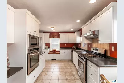 30 Lucy Street, Hamden, CT 06514 - Photo 22