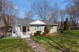 30 Lucy St, Hamden, CT 06514 - Photo 2