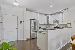 302 Center Meadow Ln, Danbury, CT 06810 - Photo 4