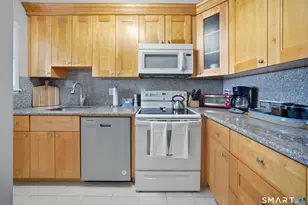 94 Wilton Crst, Wilton, CT 06897 - Photo 6