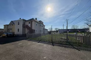 134 Woodward Ave, Norwalk, CT 06854 - Photo 2