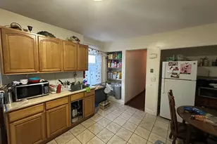 71 Franklin Ave, Hartford, CT 06114 - Photo 2